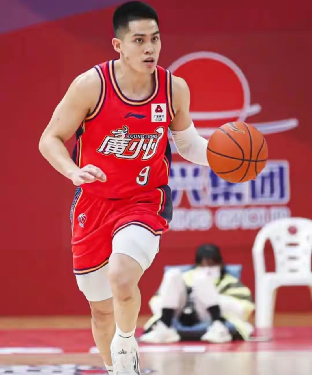 关于网红球星在比赛中频频爆炸表现，成为球队关键人物的信息